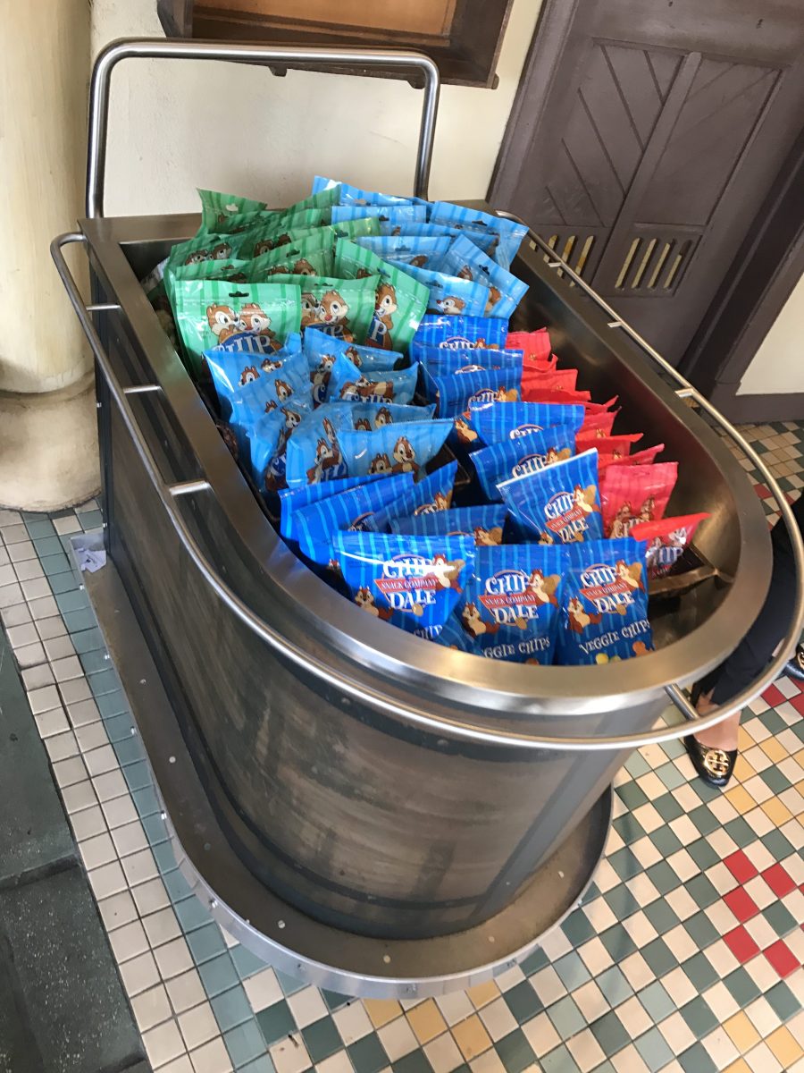 PHOTO REPORT: The Magic Kingdom 1/20/17 (The Hall of Presidents, VHS, Al the Owl, Refurbishments, Etc.)