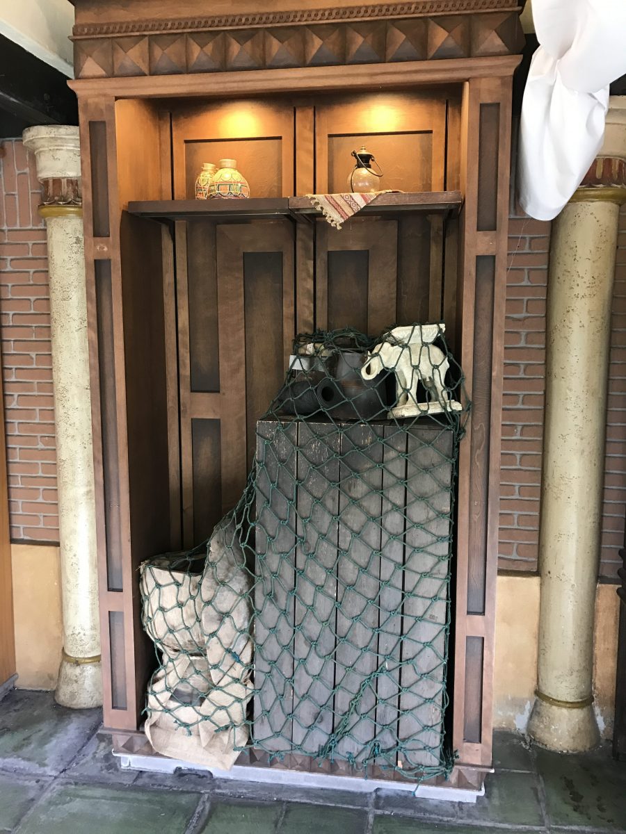 PHOTO REPORT: The Magic Kingdom 1/20/17 (The Hall of Presidents, VHS, Al the Owl, Refurbishments, Etc.)