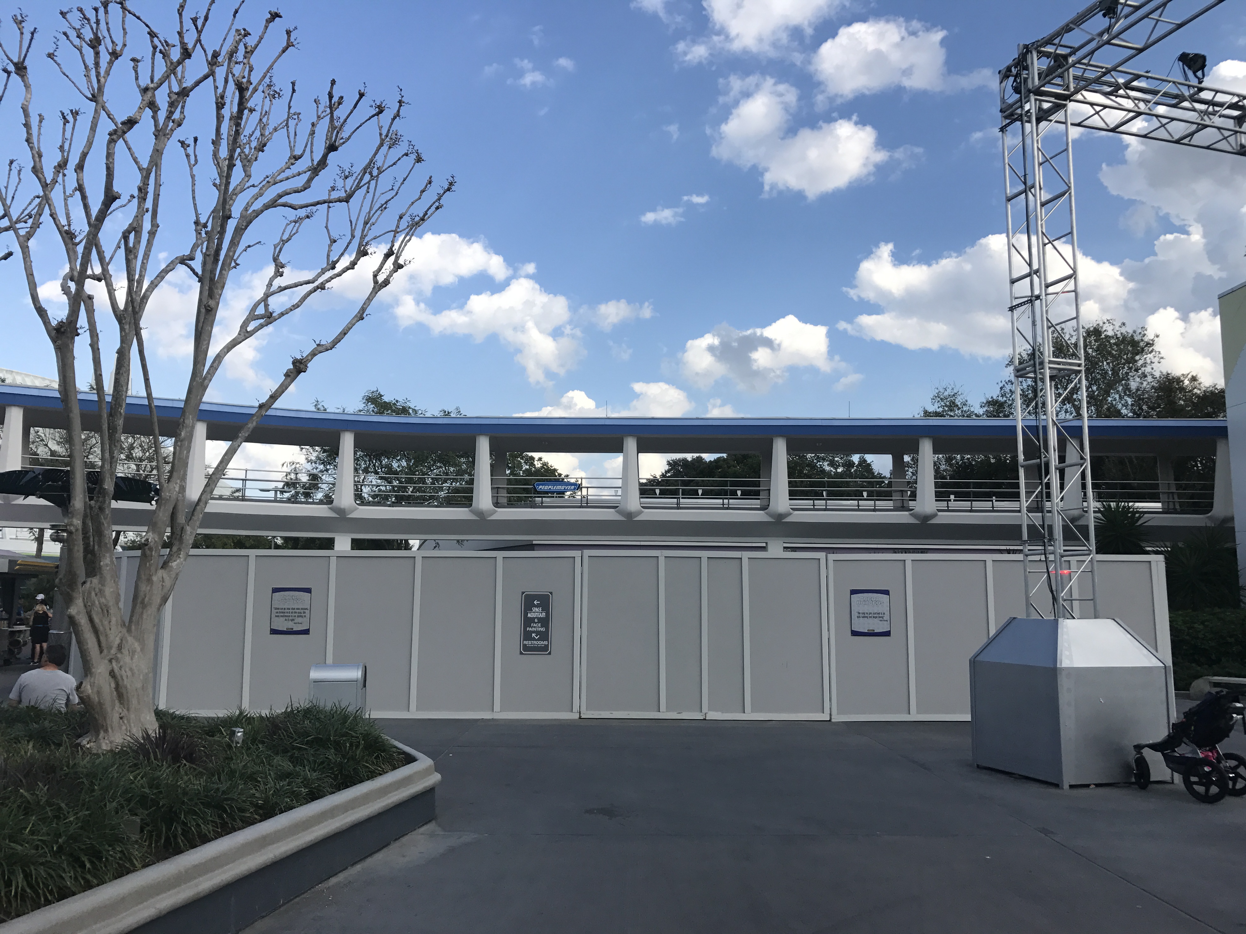 The Joffrey's Coffee kiosk's location near Space Mountain and the Tomorrowland Stage.