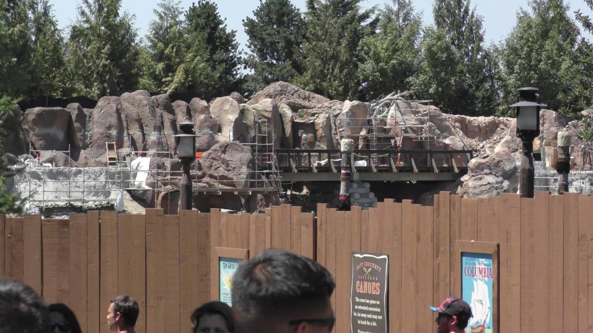 PHOTOS, VIDEO: Star Wars Land Construction Update at Disneyland Park for May 27th, 2017