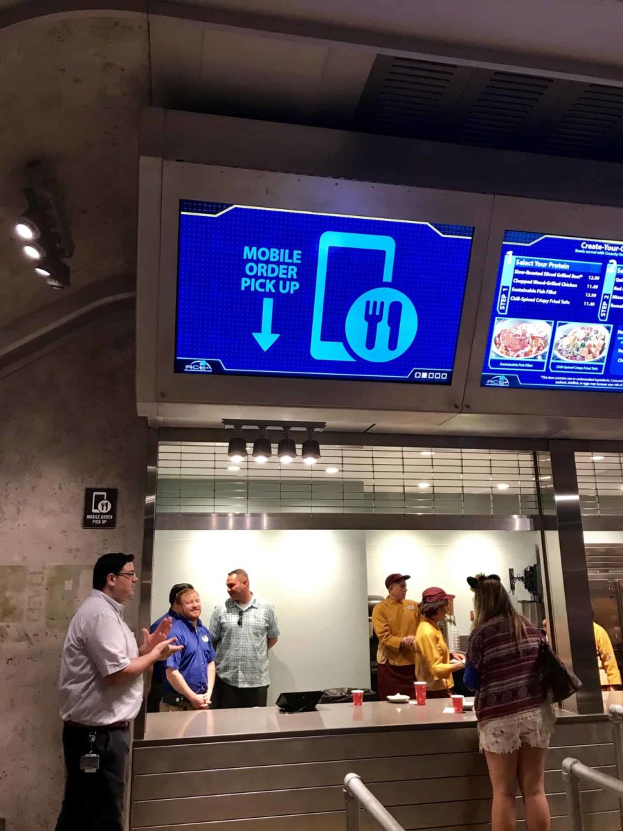 REVIEW: Mobile Ordering Debuts at Walt Disney World Counter Service Restaurants, Does It Work?