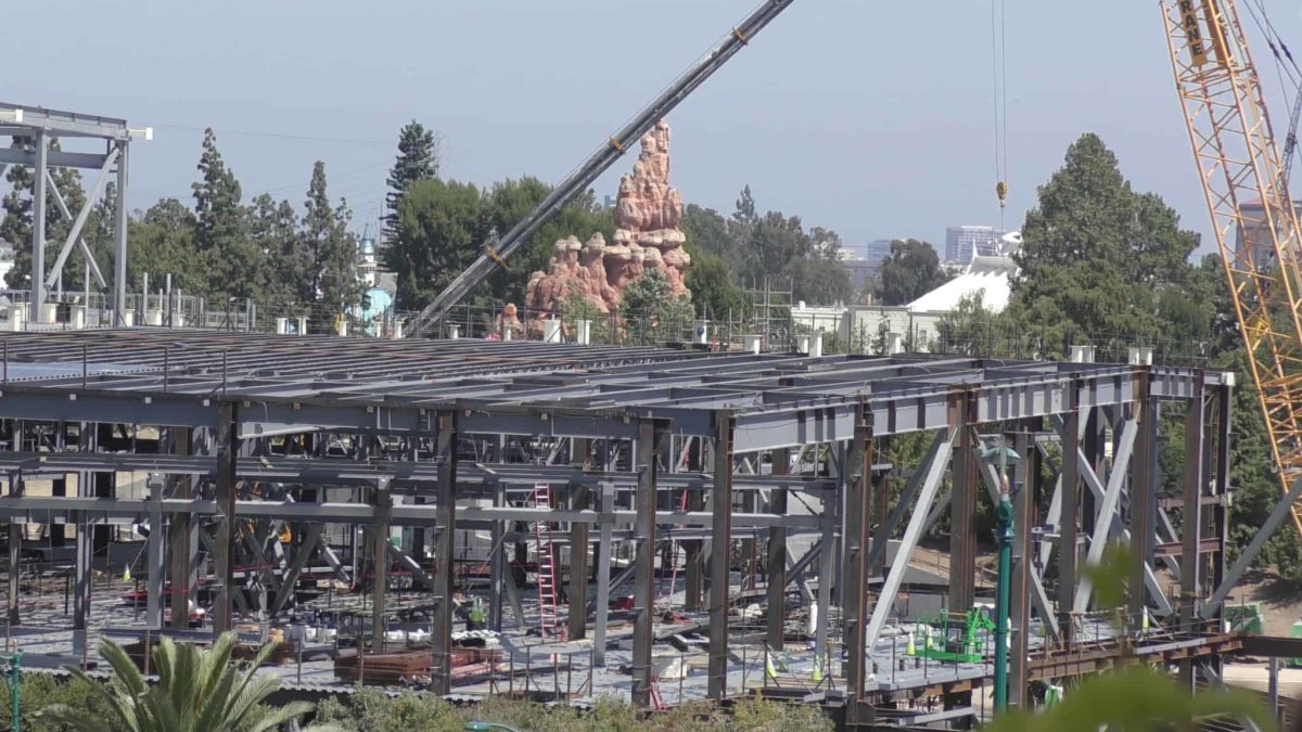 PHOTOS, VIDEO: Star Wars Land Construction Update at Disneyland Park for June 3rd, 2017