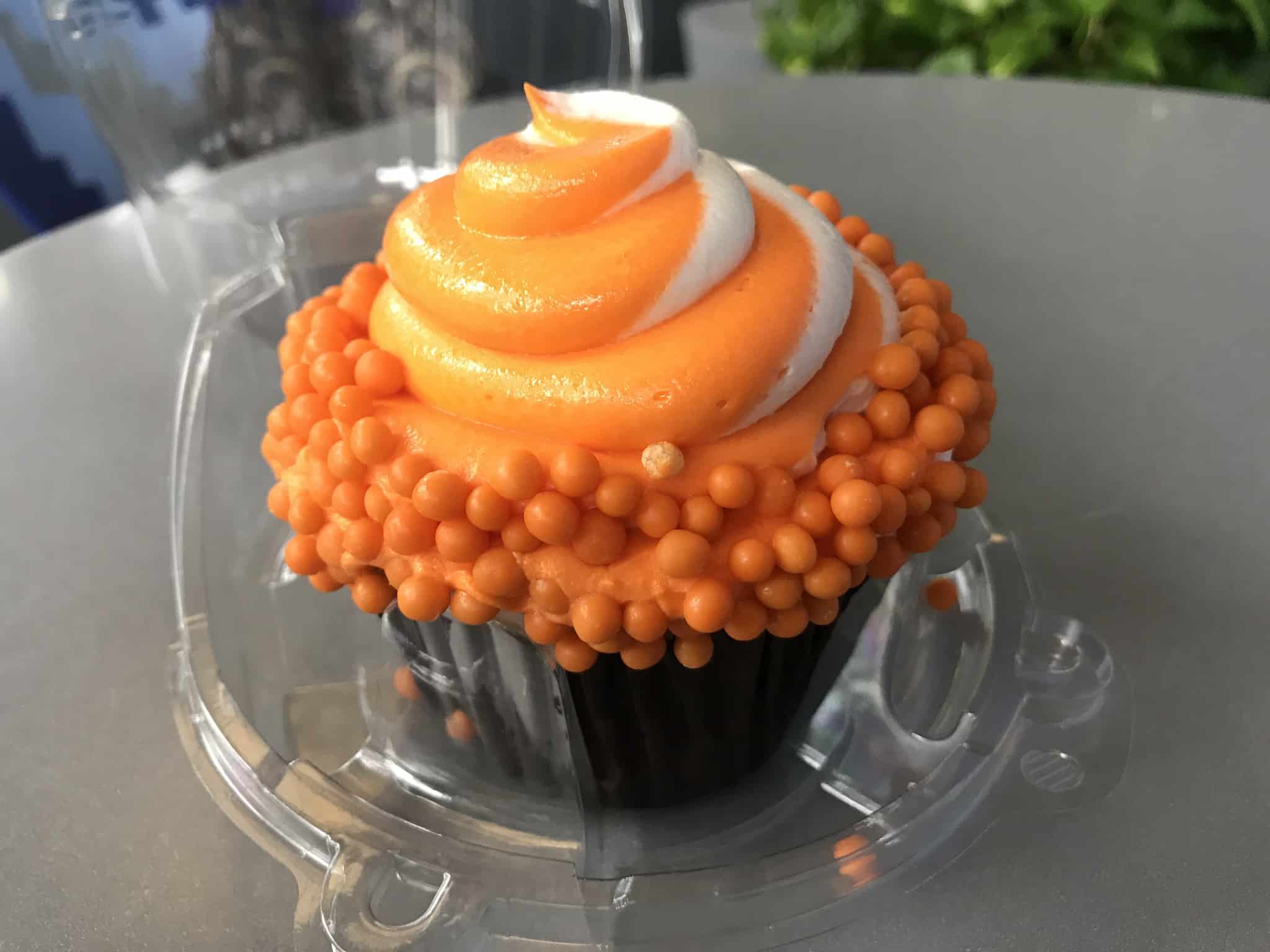 REVIEW: Epcot's New Orange Creamsicle Cupcake Sweetens Up the Summer