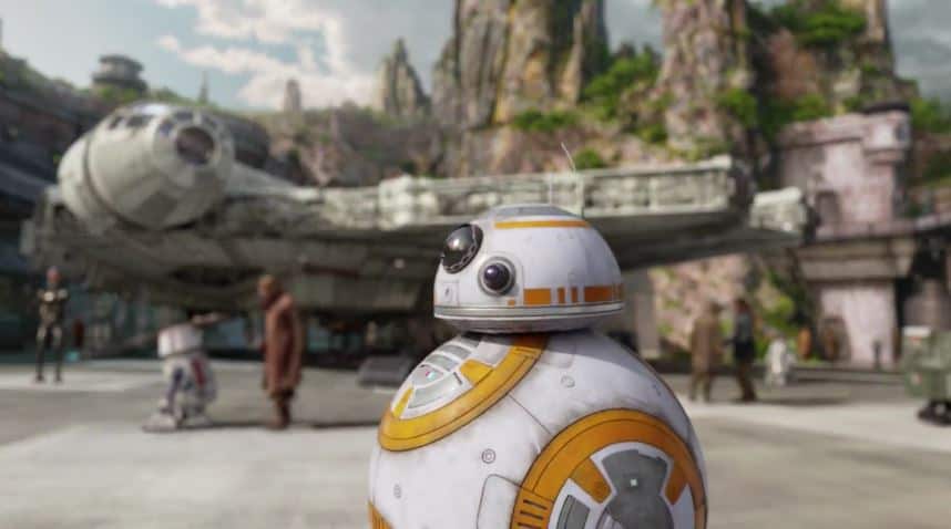 VIDEO: A Detailed Fly By Look At "Star Wars: Galaxy's Edge"