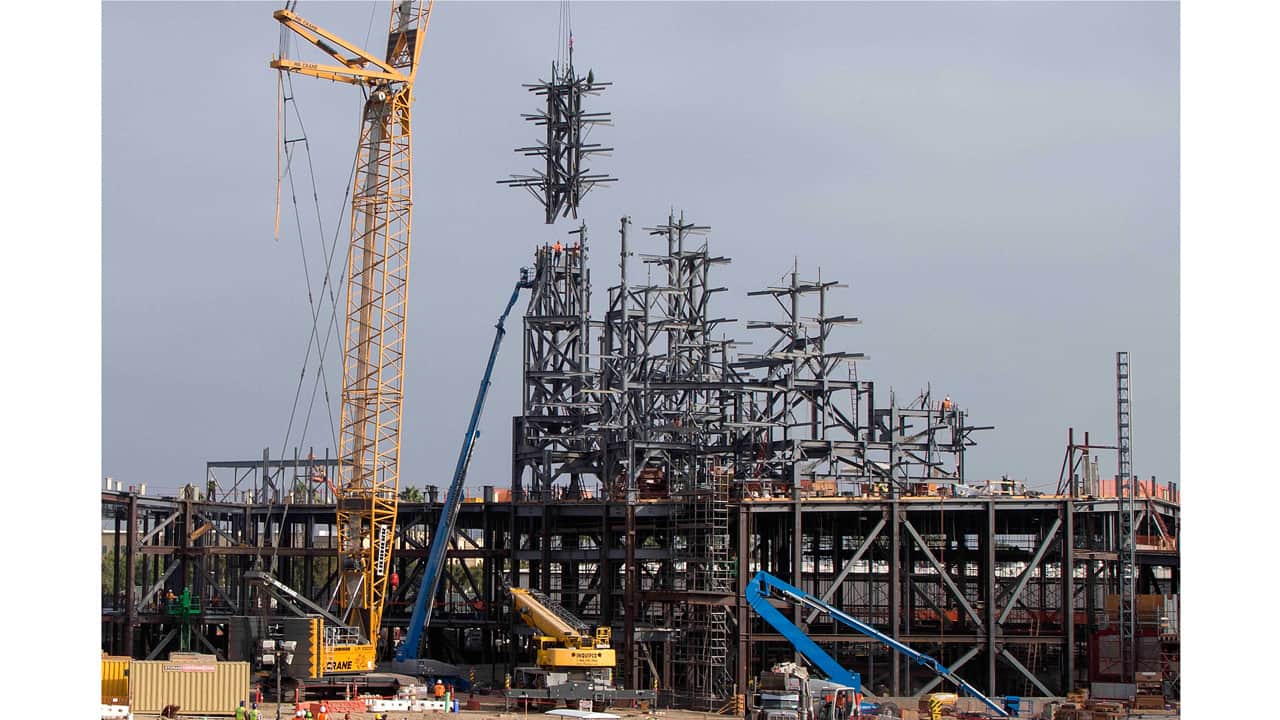 Star Wars: Galaxy's Edge at Disneyland Reaches Highest Point