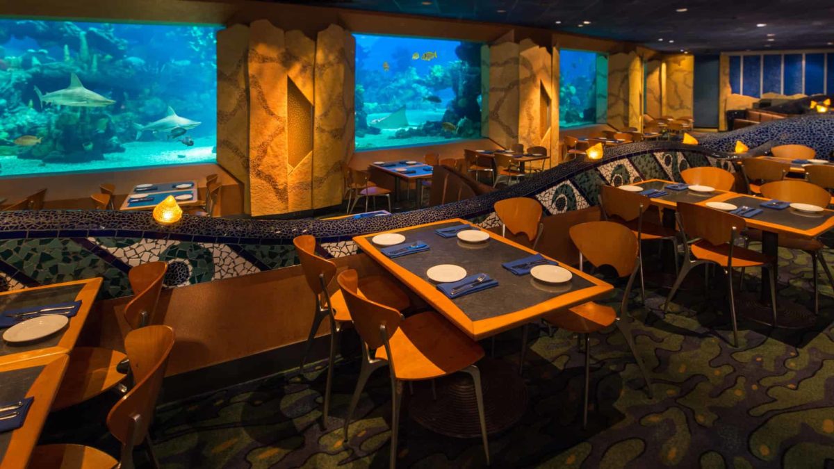 Disney World Passholder Dining Discounts Extended Past 10/1