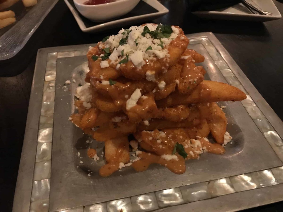 REVIEW: AbracadaBAR at Disney's Boardwalk Adds Food, New Drinks to Fix Magic-Lacking Menu