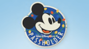 Annual Passholders Get a Free Holiday Magnet Starting 12/1 at Disney's Hollywood Studios