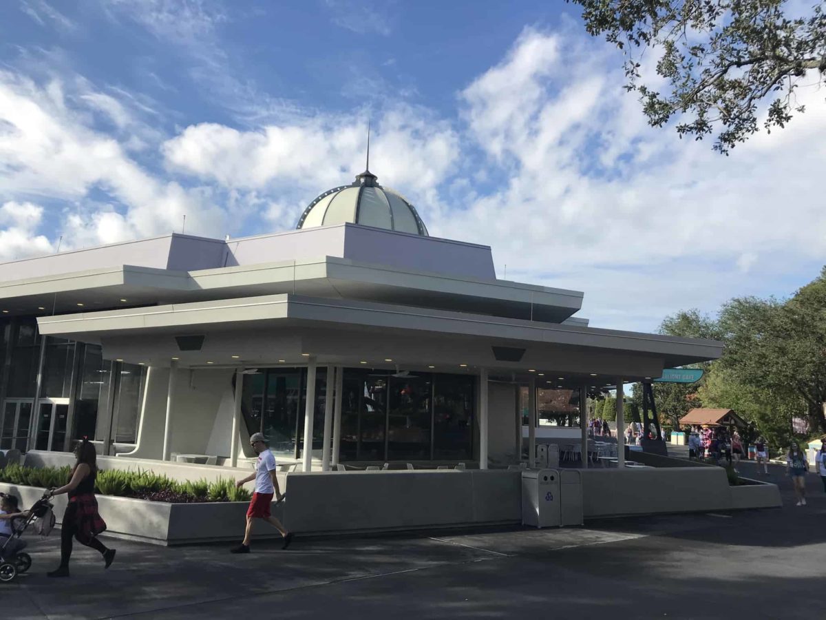 PHOTOS: New Outdoor Seating Area Opens at Cosmic Ray’s Starlight Cafe, Magic Kingdom