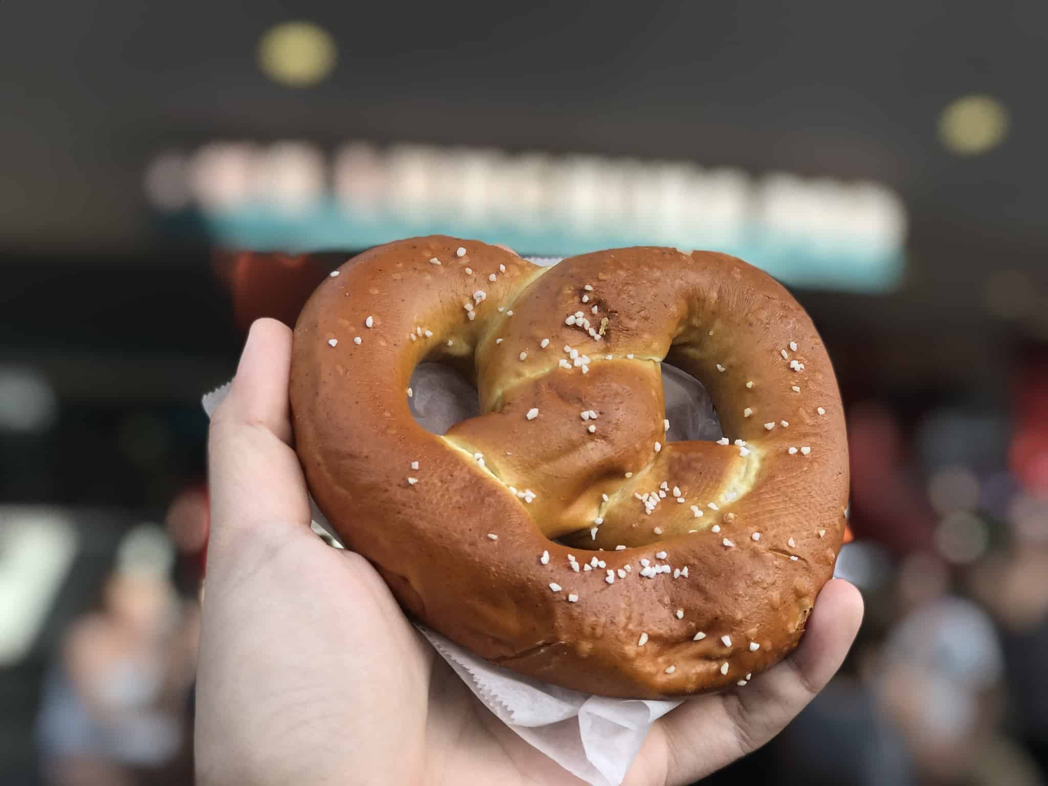REVIEW: Warm Salted Caramel Pretzel with Chocolate Sauce, Lunching Pad at Magic Kingdom