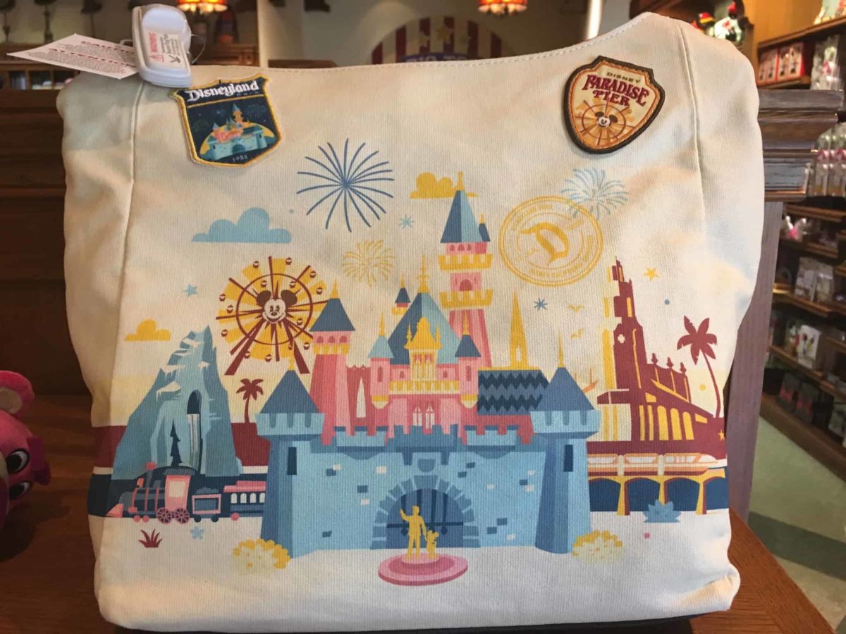 The front of the purse from the 2-Parks Collection