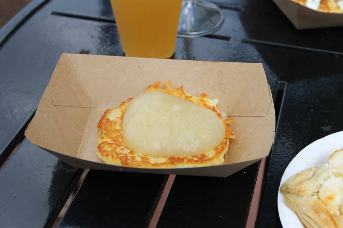 Epcot International Flower & Garden Festival Bauernmarkt Farmer&rsquo;s Market Outdoor Kitchen