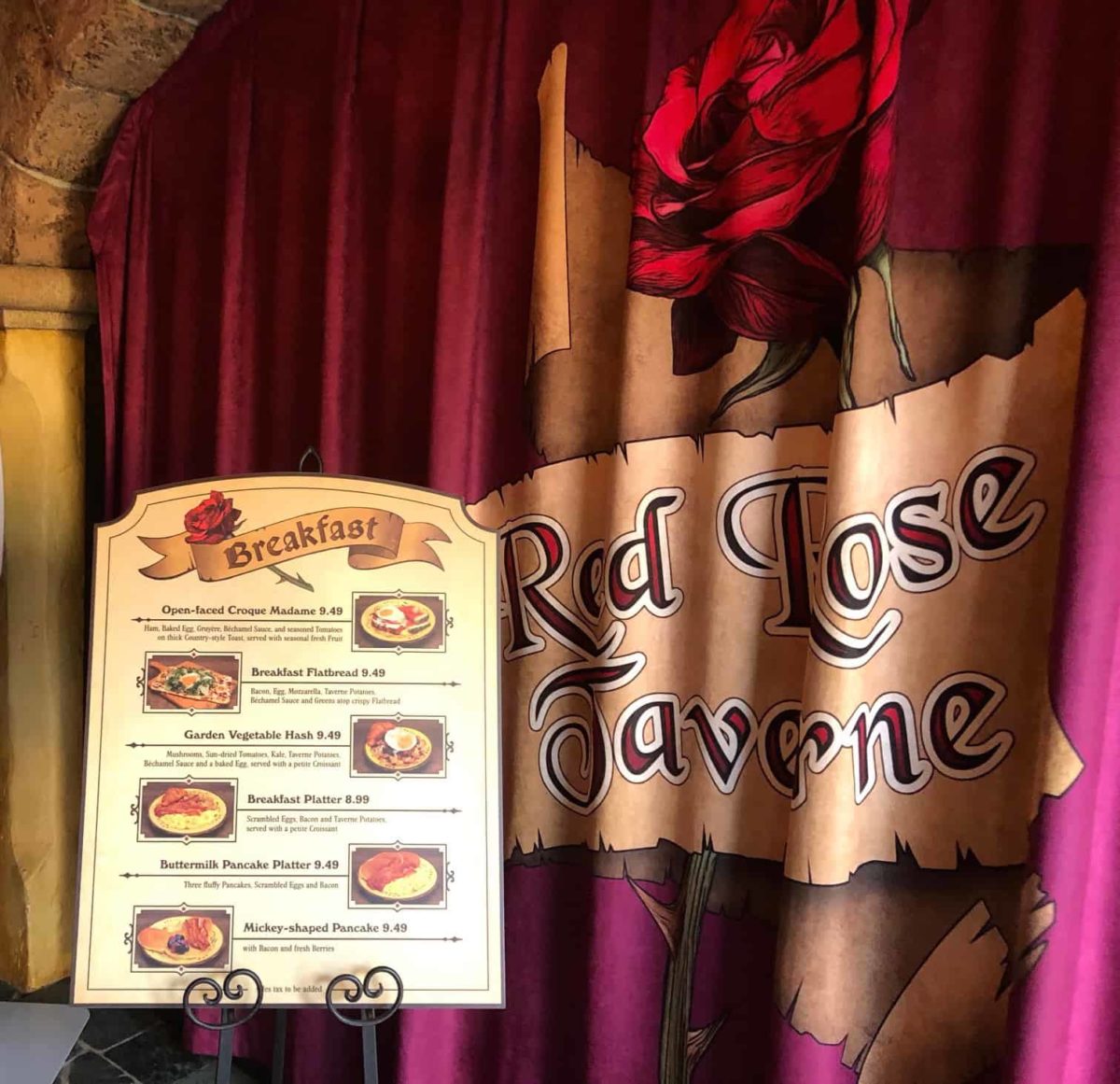 red rose tavern, disneyland dining, disneyland, red rose tavern, breakfast, breakfast menu