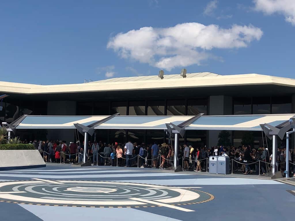 Space mountain queue