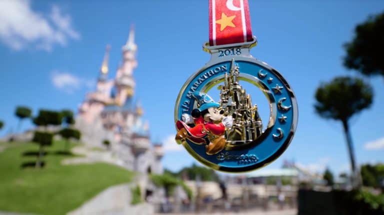 DLP Magic Run Weekend medal 21K