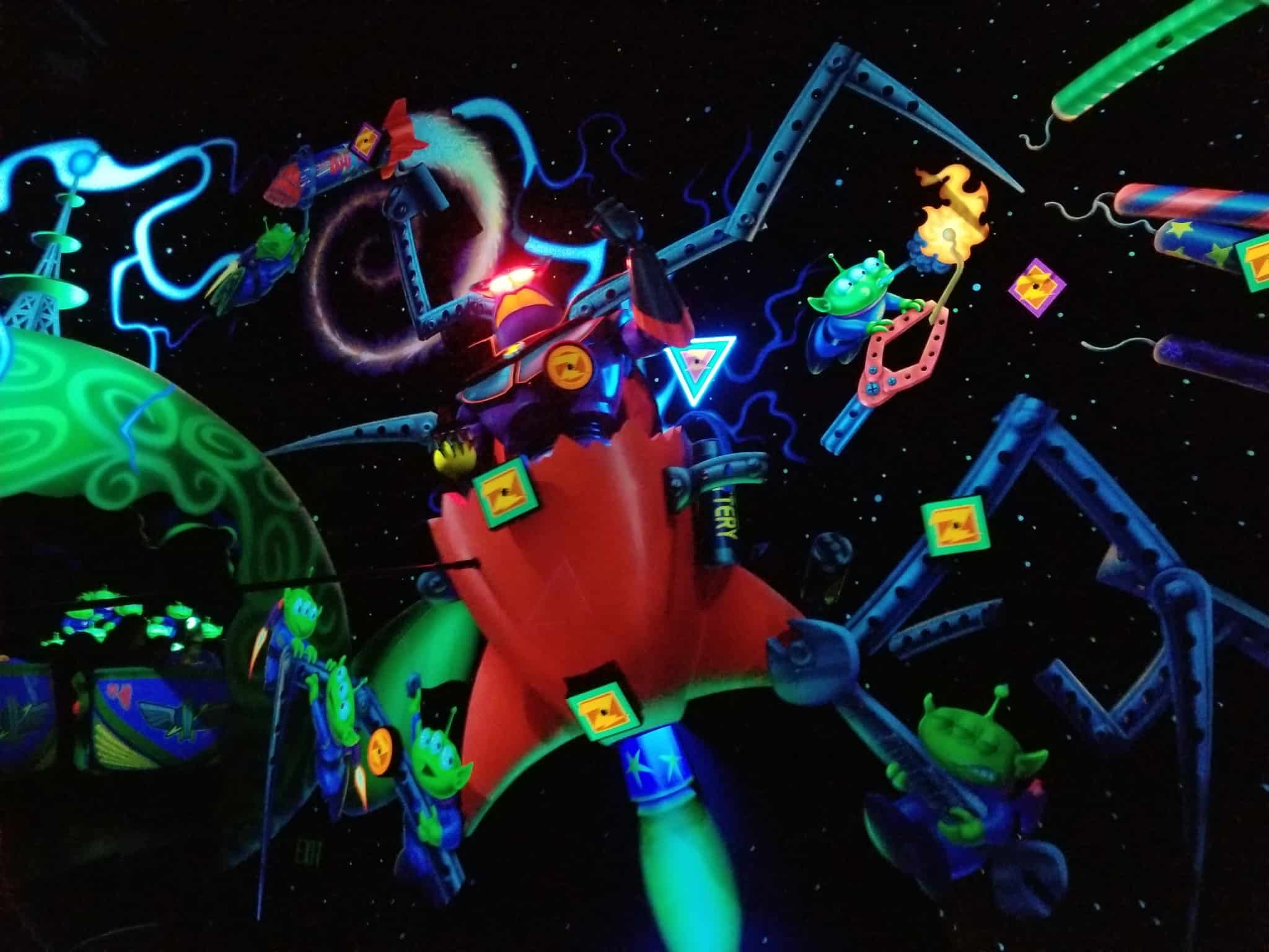 Buzz Lightyear Astro Blasters, Zurg targets and little green men