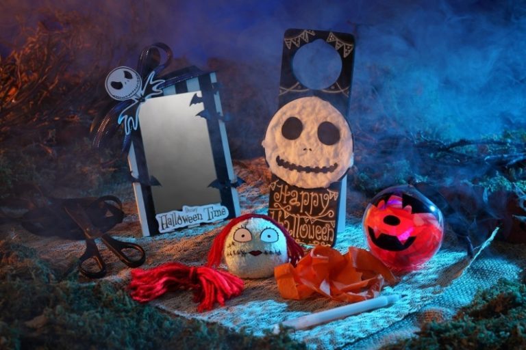 Hong Kong Disneyland Disney Halloween Time 2018