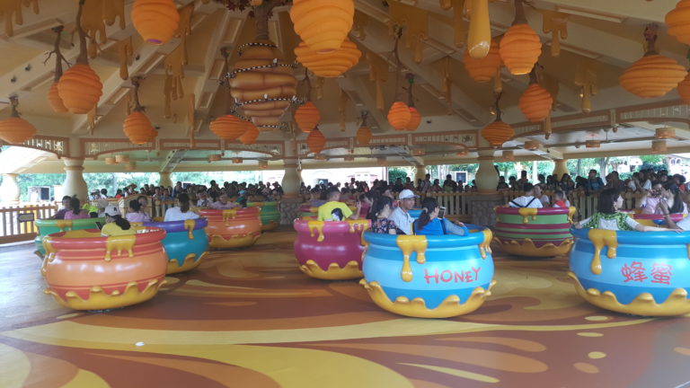 Hunny Pot Spin Shanghai Disneyland