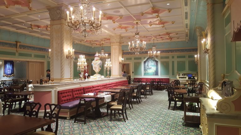 Royal Banquet Hall (Shanghai Disneyland)
