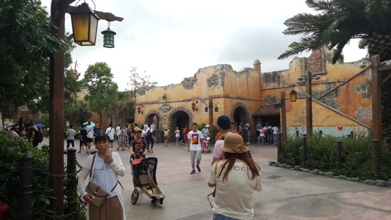 Theming Treasure Cove Shanghai Disneyland