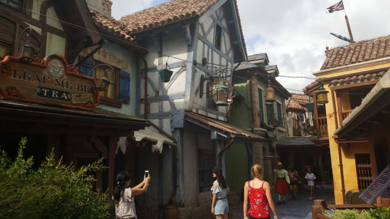 Theming Treasure Cove Shanghai Disneyland