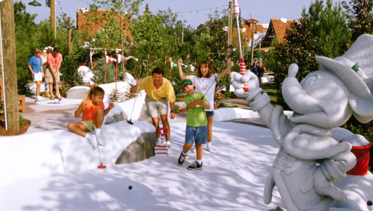 WDW Winter Summerland Miniature Golf