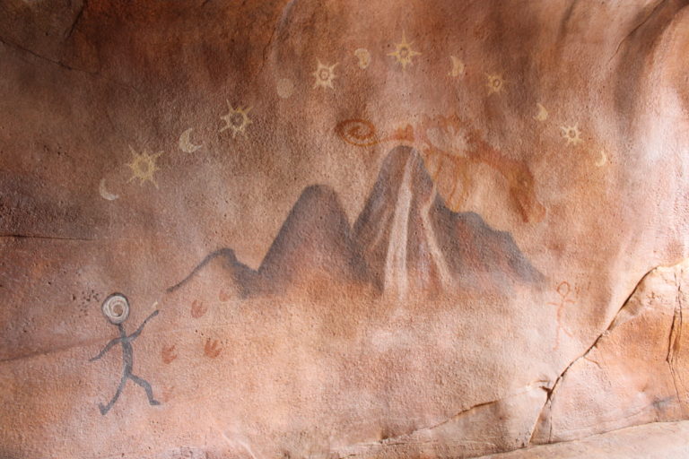 Arbori Drawing in Camp Discovery at Shanghai Disneyland, depicting Q'ar&aacute;q