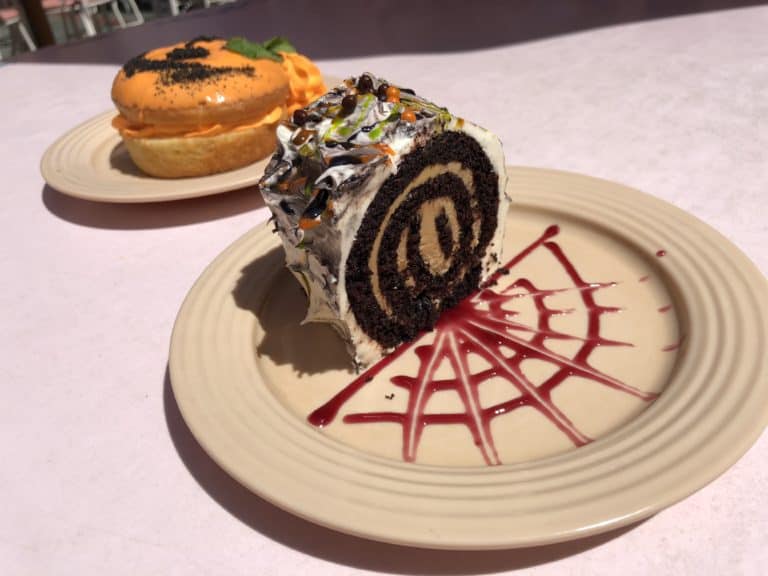 Yule Log Halloween Time Plaza In