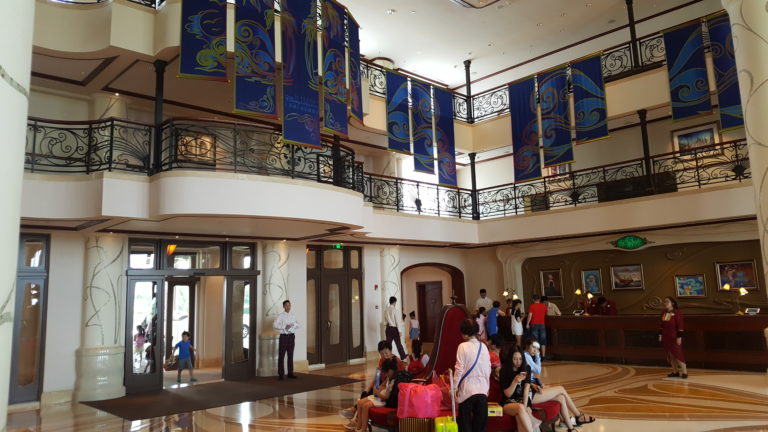 Shanghai Disneyland Hotel entrance