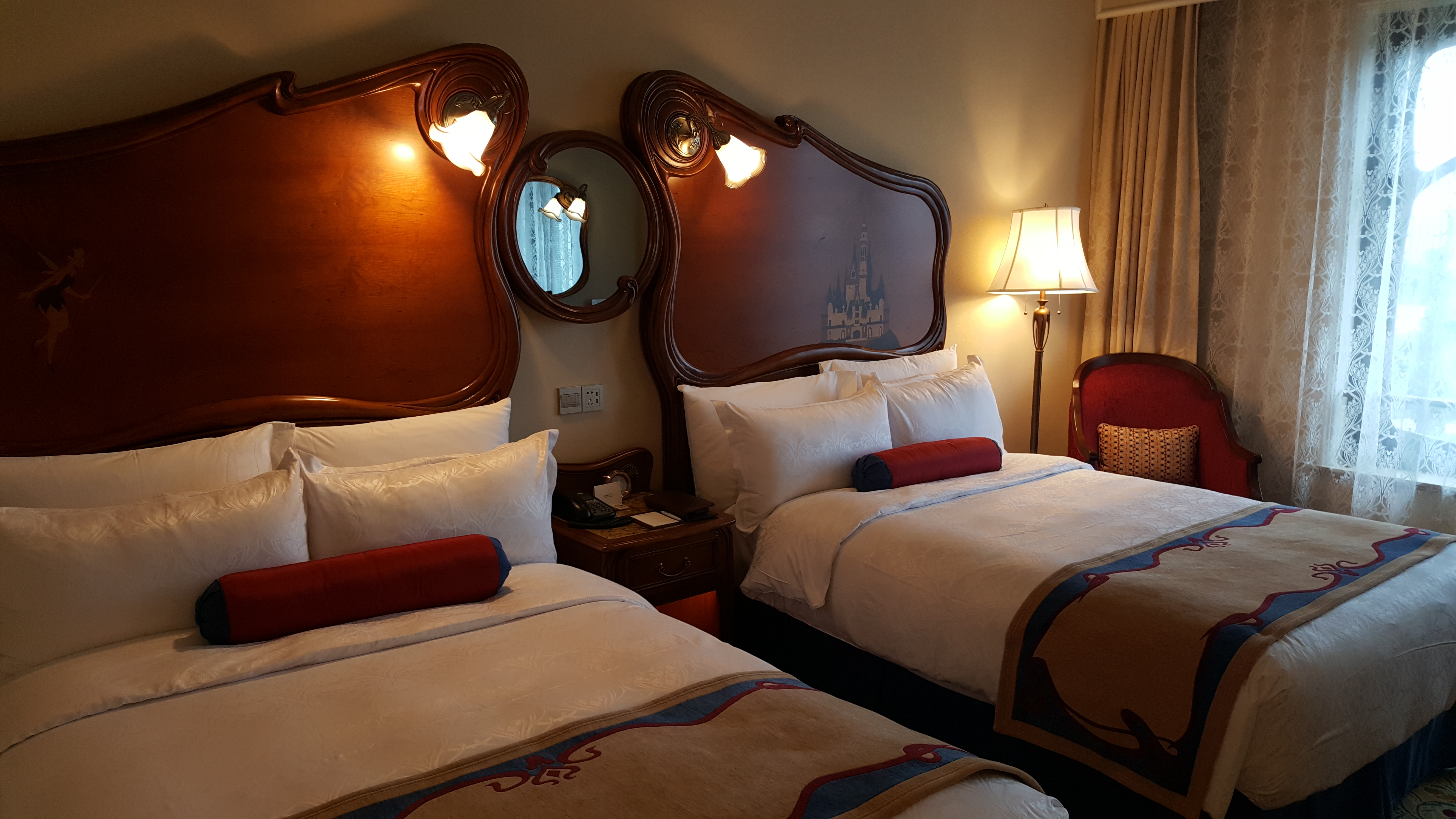 Shanghai Disneyland Hotel room