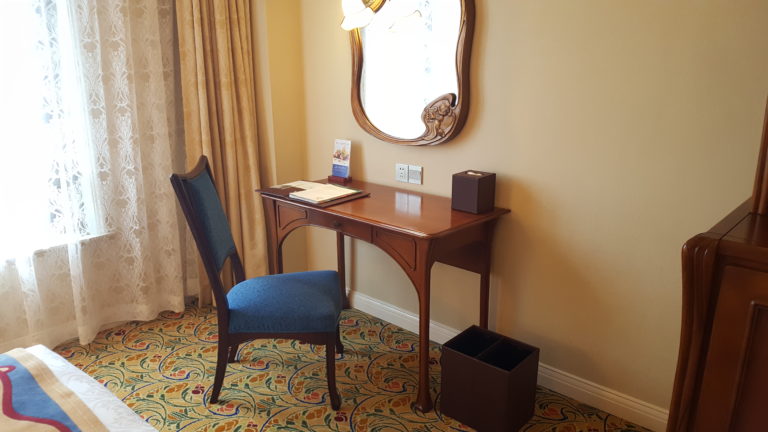 Shanghai Disneyland Hotel room