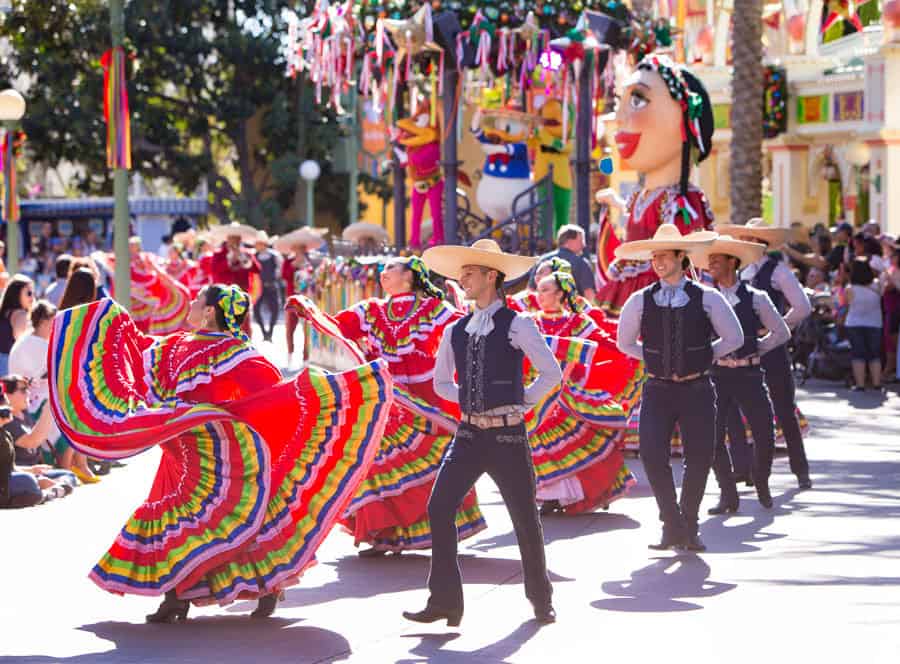 Disney ¡Viva Navidad! Street Party at Disney California Adventure