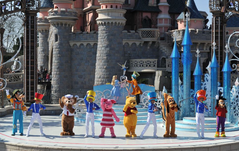 disneyland paris 25 anniversary mickey mouse show