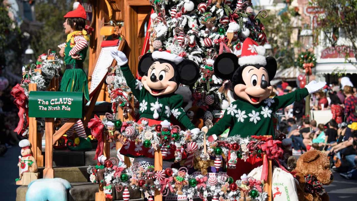 “A Christmas Fantasy” Parade at Disneyland