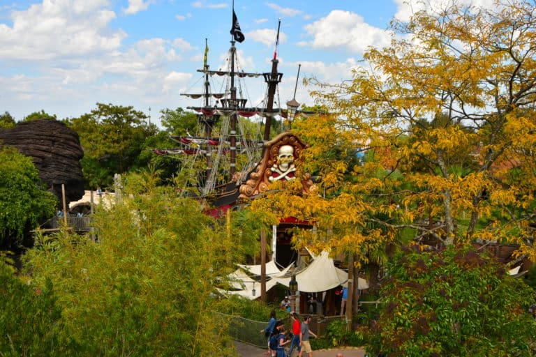 fall colors adventure isle