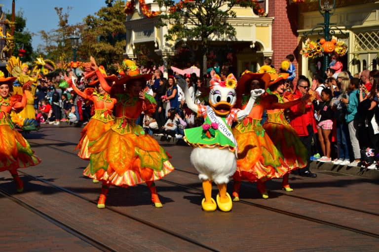 mickey's halloween cavalcade