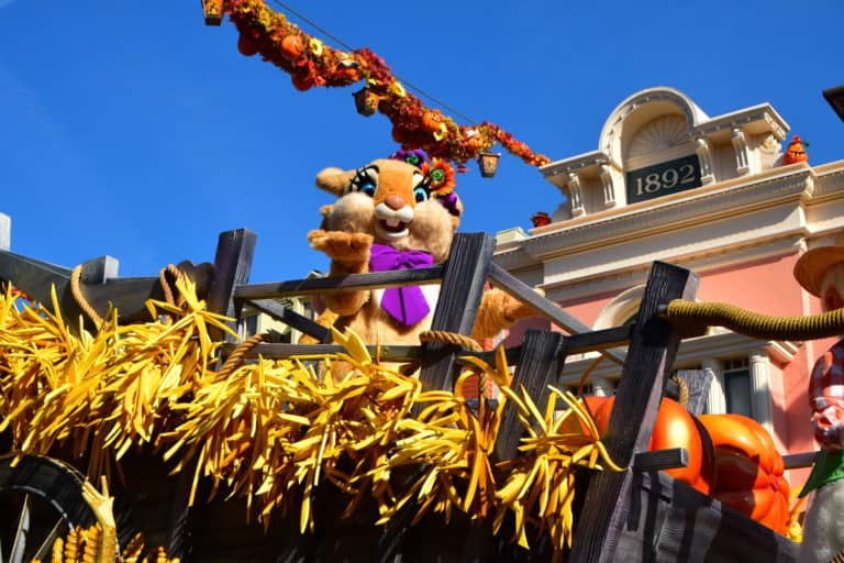 mickey's halloween cavalcade