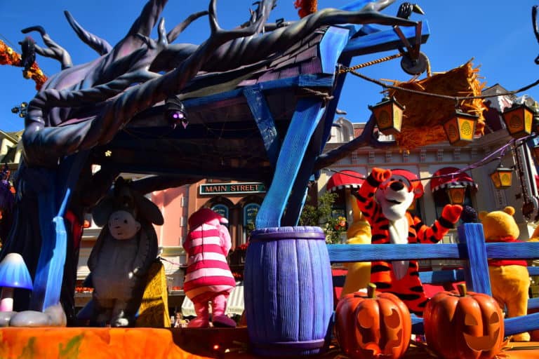 mickey's halloween cavalcade