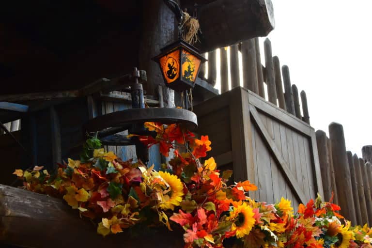 halloween frontierland disneyland paris