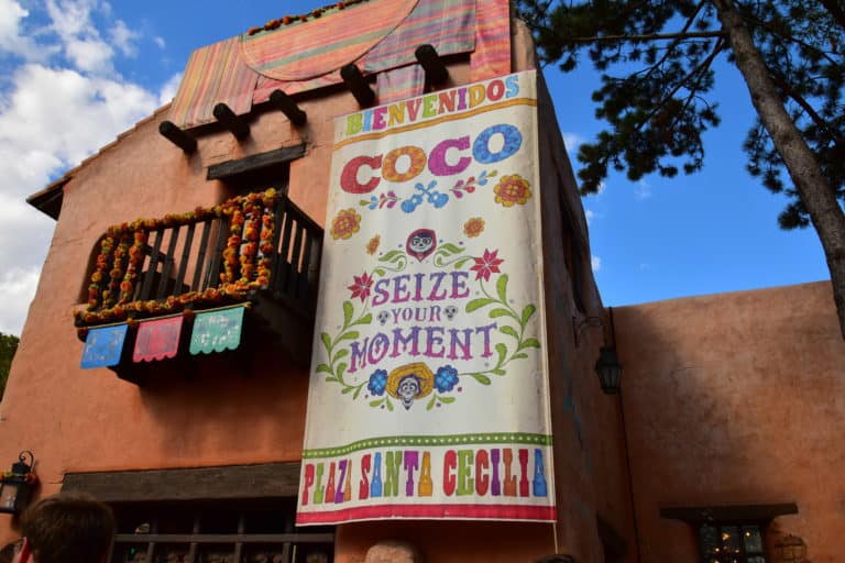 halloween frontierland disneyland paris