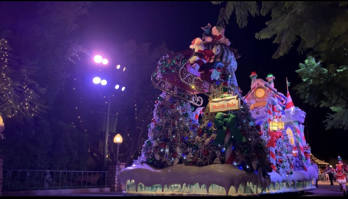 A Christmas Fantasy Parade DLR