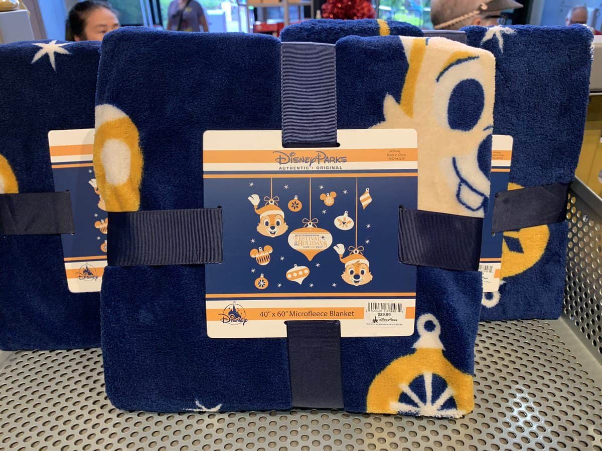  Epcot Festival of the Holidays 2018 Merchandise Microfleece Ornament Blanket $36.99