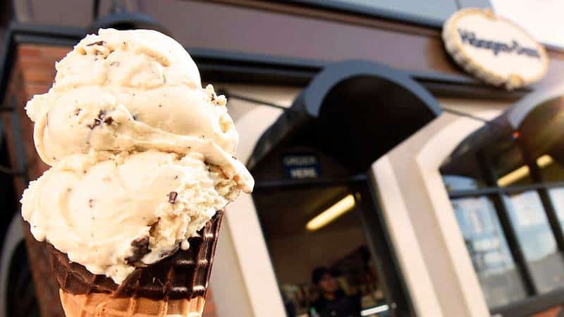 Häagen-Dazs® Kiosk at Disney Springs West Side