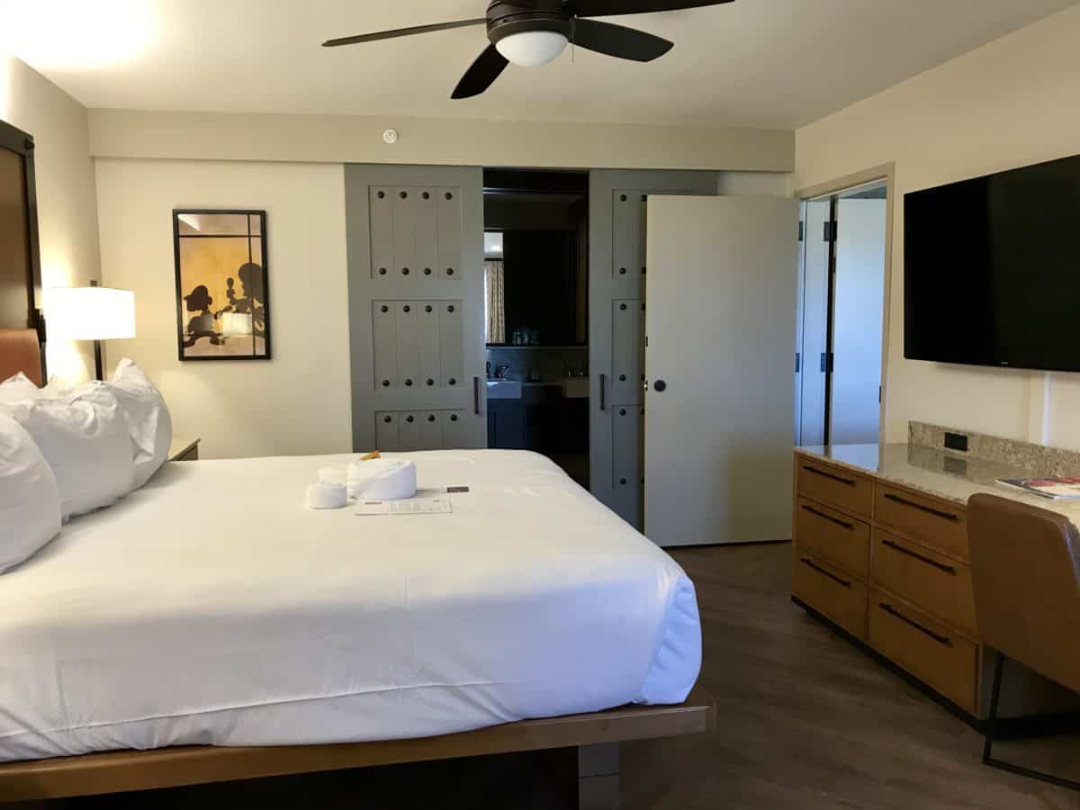 coronado springs king jr suite