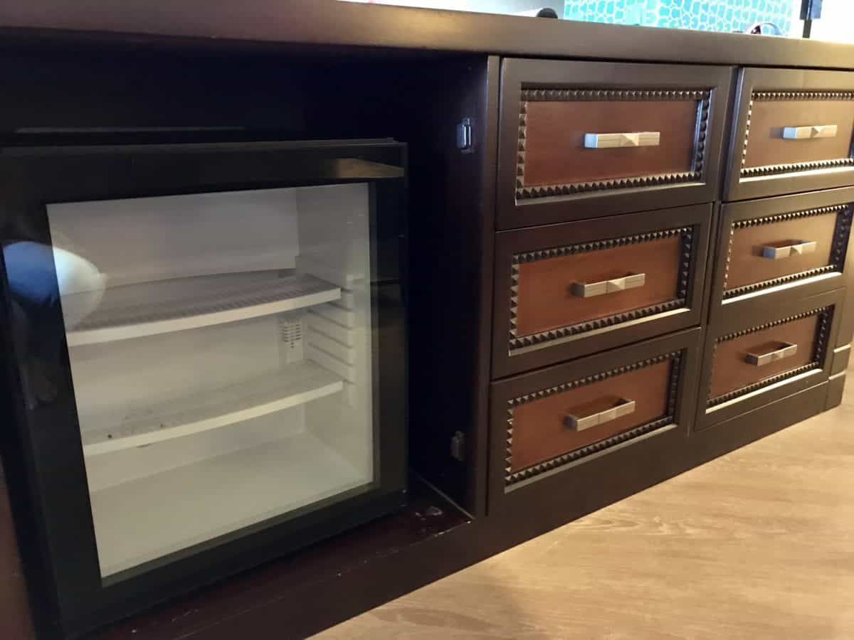 coronado springs king jr suite