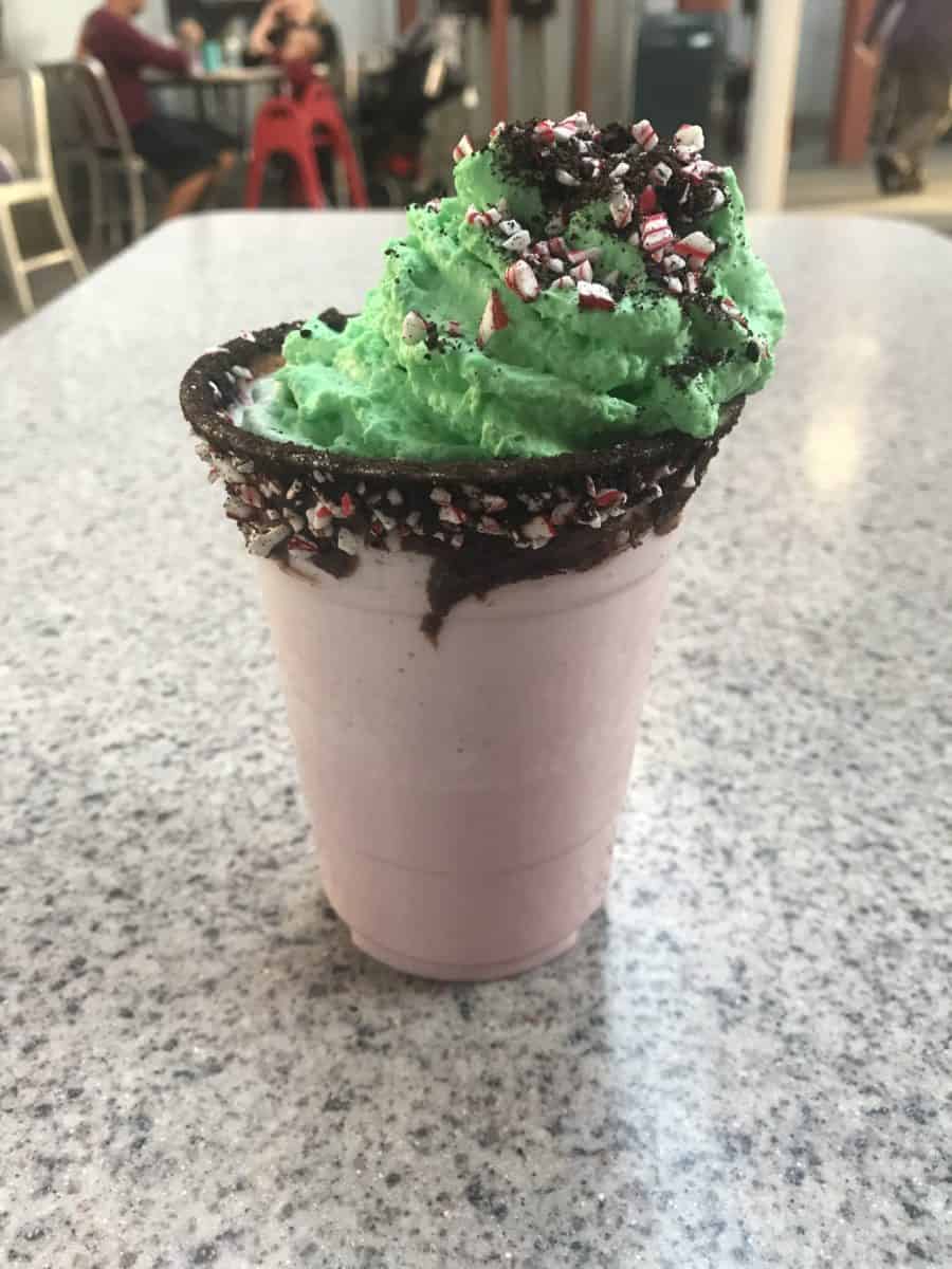 Disney California Adventure, Schmoozies, Peppermint Crunch Shake