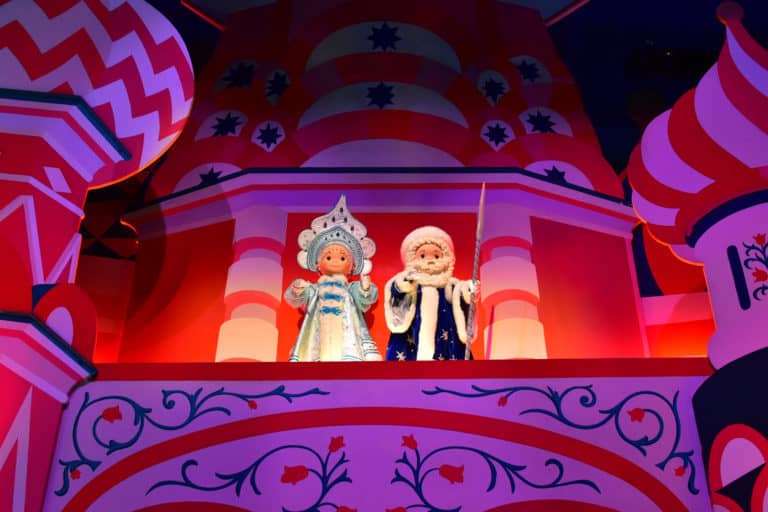 it's a small world holiday disneyland paris