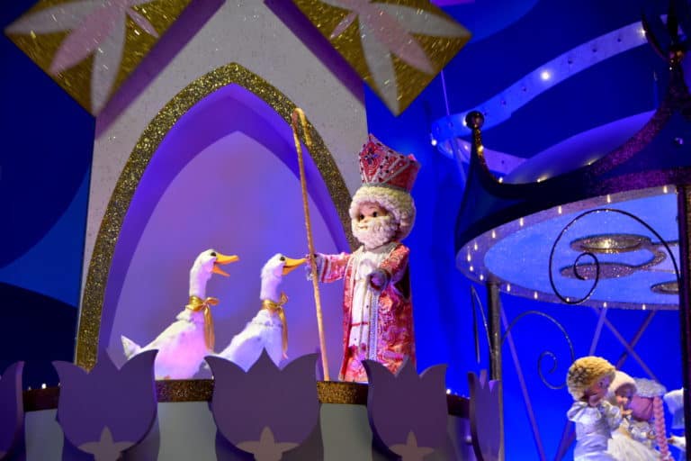 it's a small world holiday disneyland paris