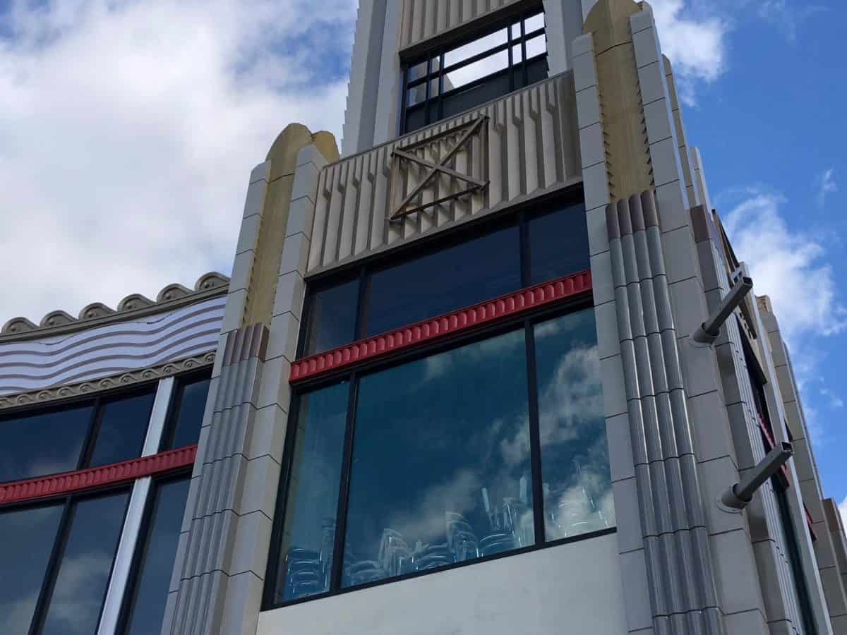 disneyland christmas day 2018 ballast point construction chairs