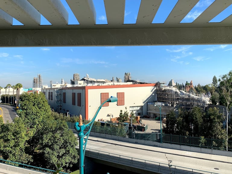 disneyland resort star wars galaxy's edge construction